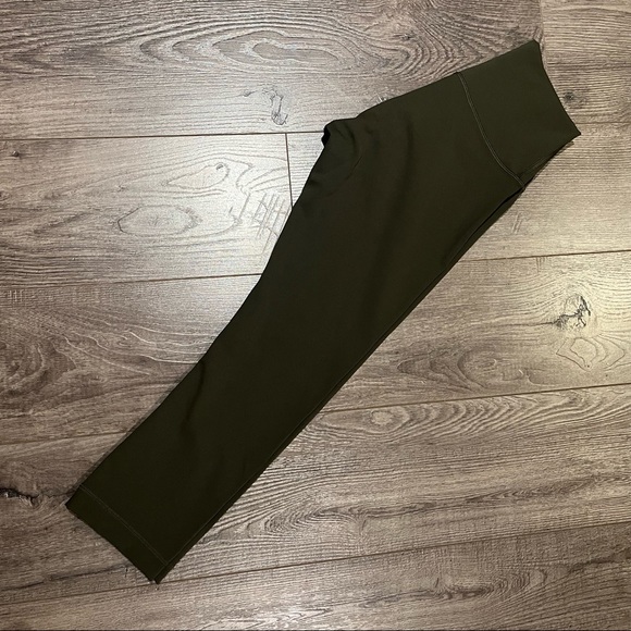 Lululemon Wunder Train High-Rise Crop 21" - Picture 3 of 5